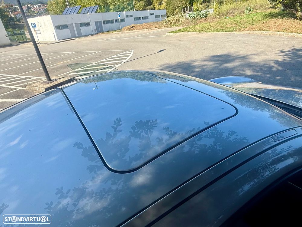 Porsche 911 (996) Carrera 4S - 27