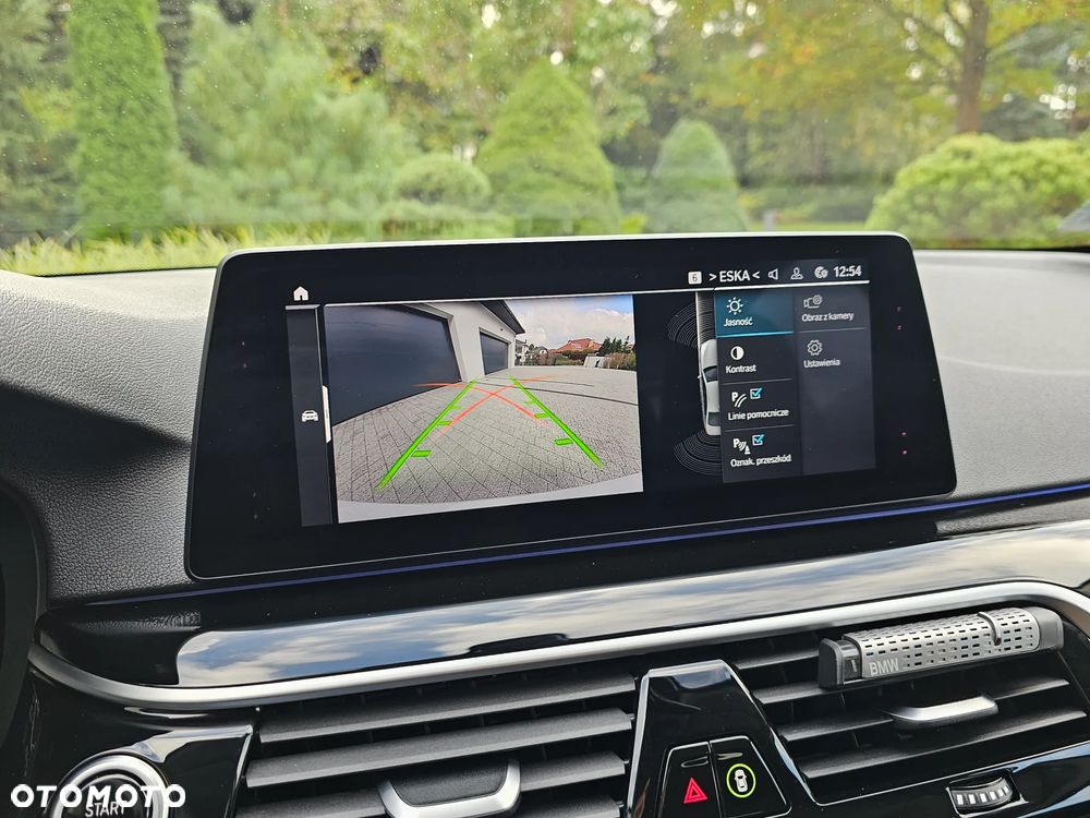 BMW Seria 5 530e iPerformance M Sport sport - 22