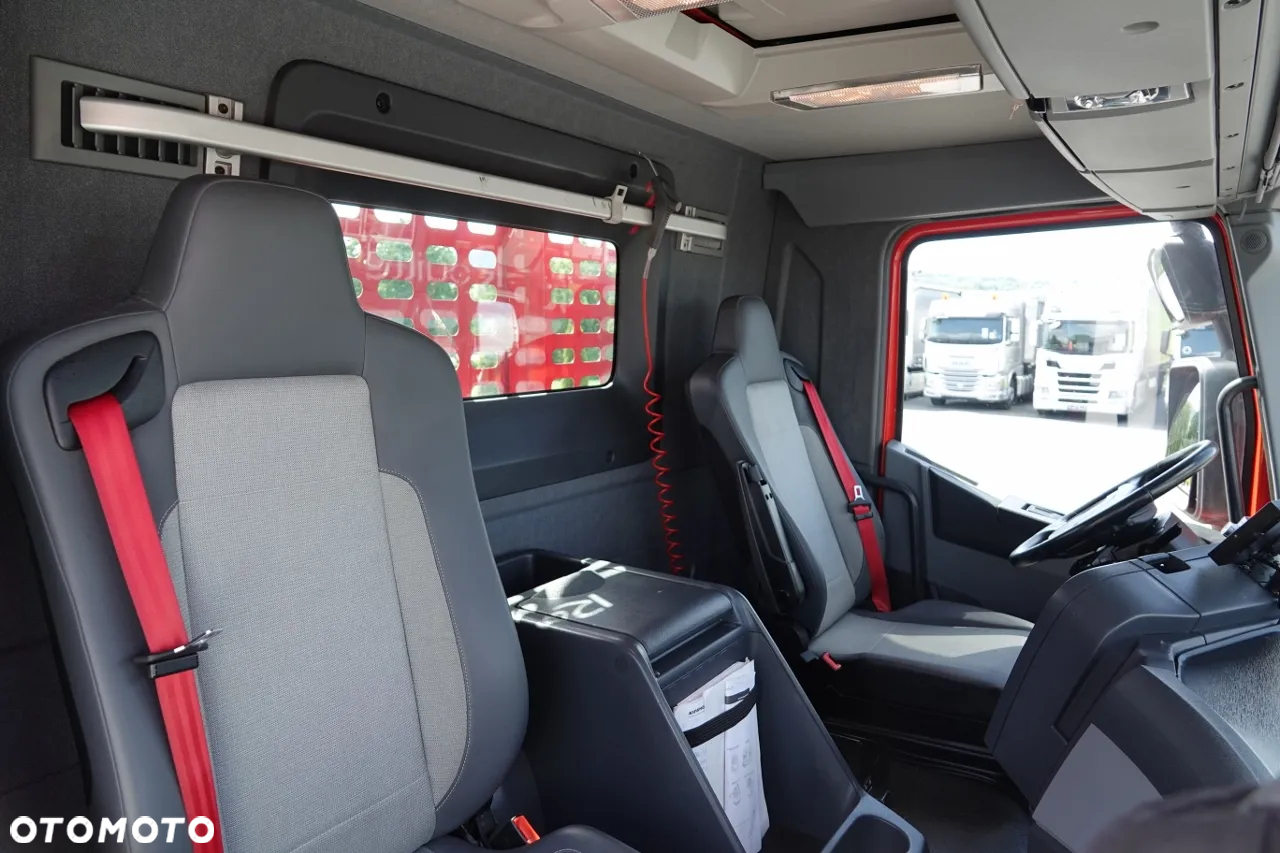 Renault C 430 / 8x4 / SKRZYNIOWY 7 M + HDS PALFINGER PK 24001-K C / WYSÓW 12,5M / STEROWANIE RADIOWE / WIDŁY / ROTATOR / SPROWADZONY - 36