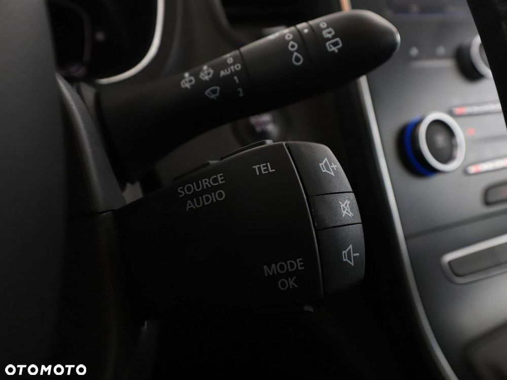 Renault Grand Scenic - 32