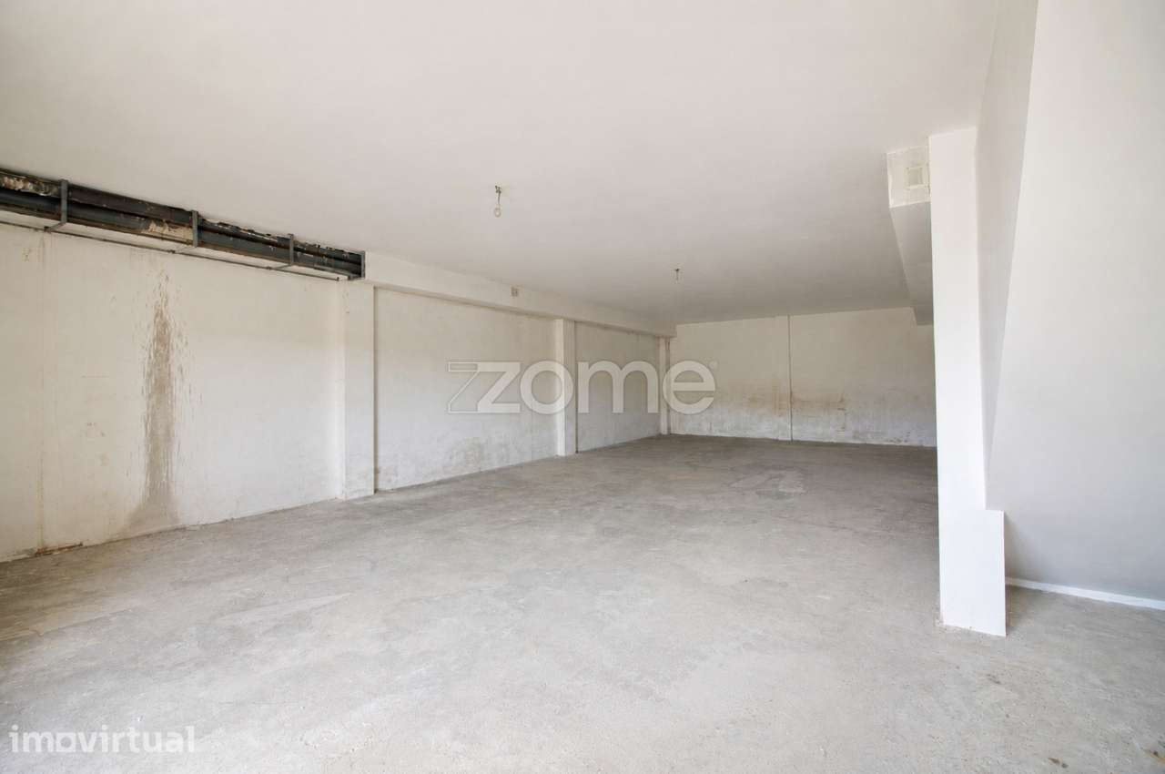 Armazém em cave para arrendamento, com 124 m² em St. Tirso. - Grande imagem: 4/12