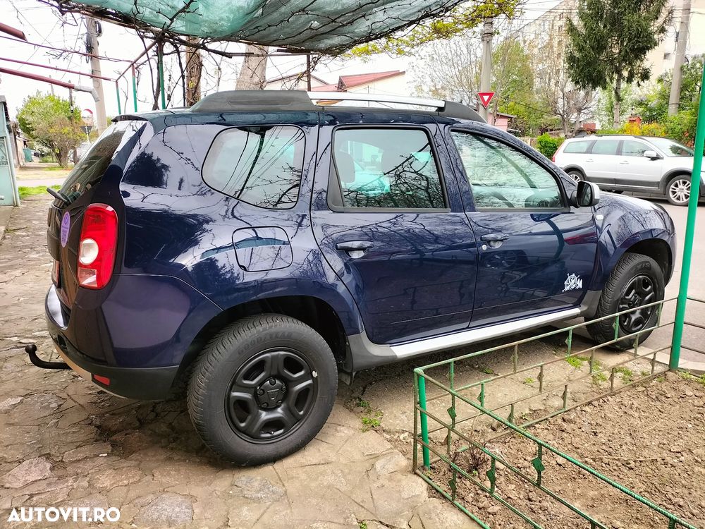 Dacia Duster 1.6 4x2 Laureate - 4
