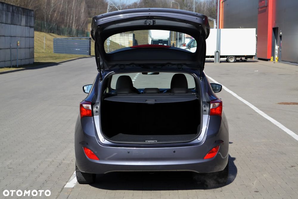Hyundai i30 1.6 GDI BlueDrive Comfort - 29