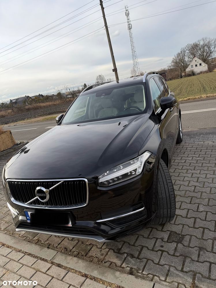 Volvo XC 90 D5 AWD Momentum - 1
