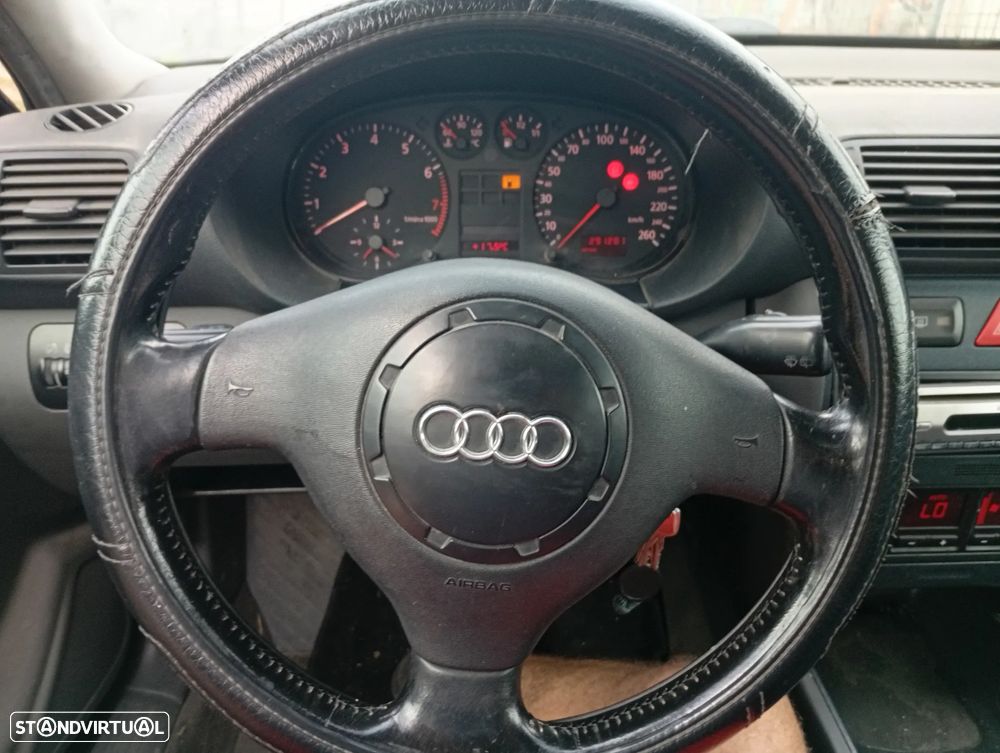 Audi A3 1.8 - 4