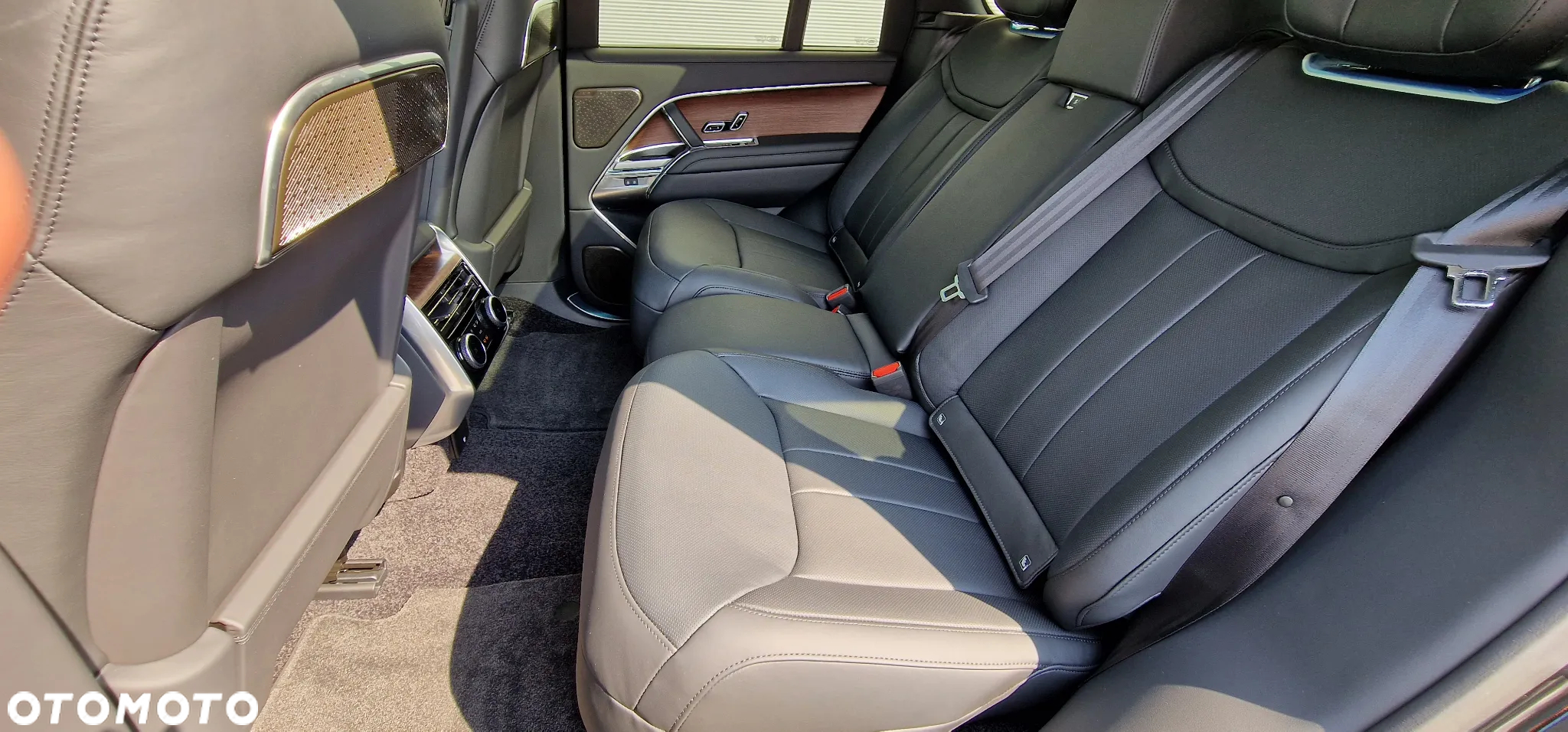 Land Rover Range Rover 3.0 D350 mHEV Autobiography - 11
