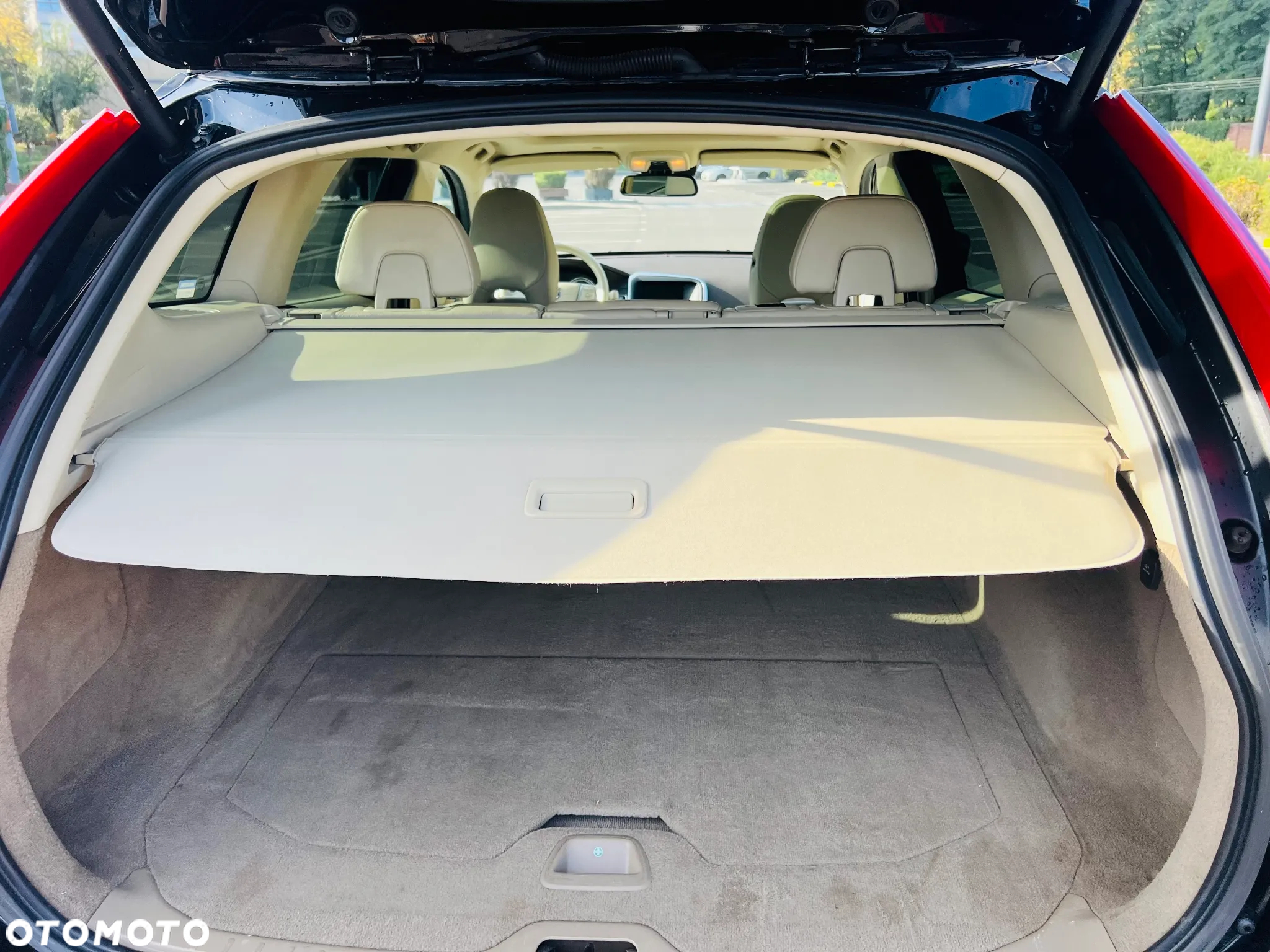 Volvo XC 60 2.4D AWD Momentum - 24