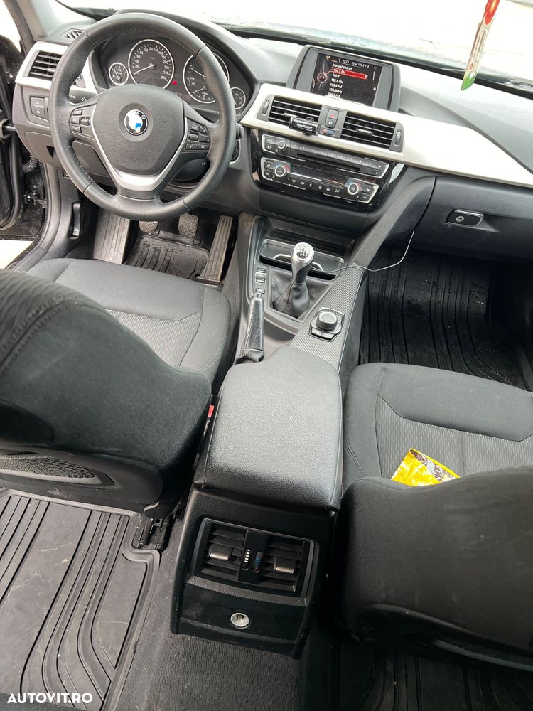 BMW Seria 3 318d xDrive Advantage - 4
