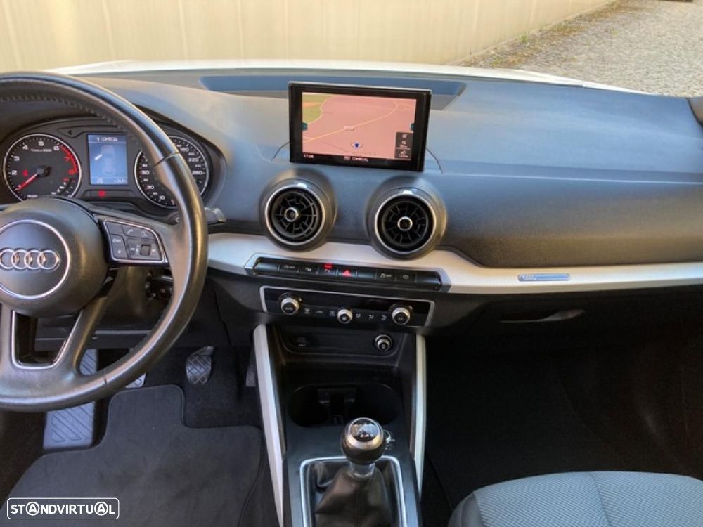 Audi Q2 30 TFSI Design - 23