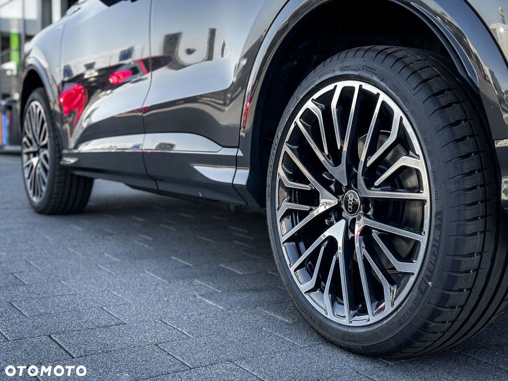 Audi Q5 Sportback - 9
