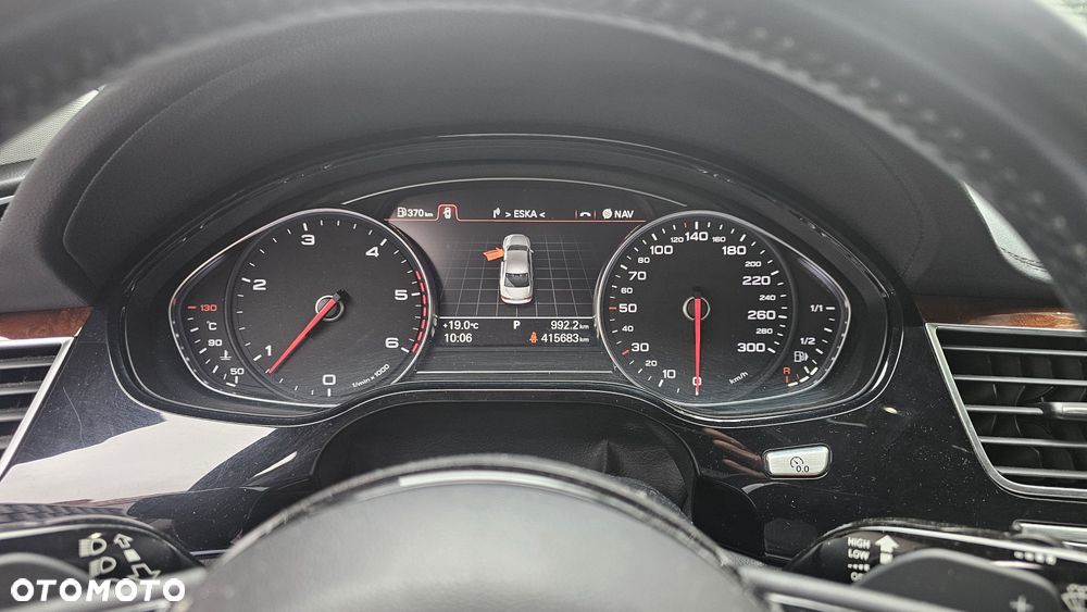 Audi A8 - 7