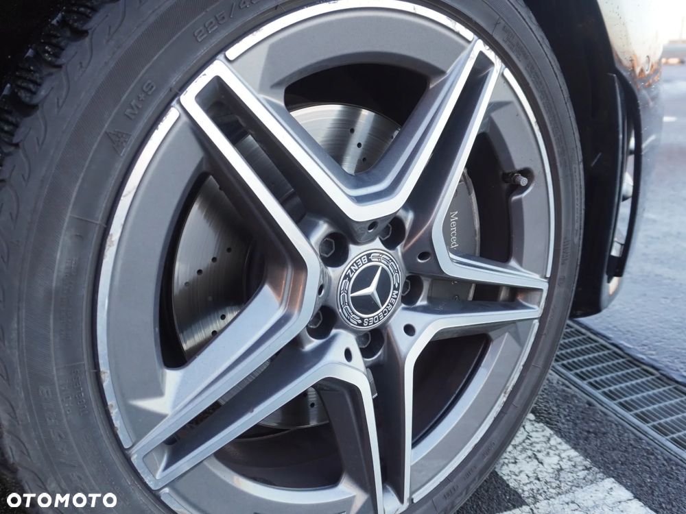 Mercedes-Benz CLA 200 AMG Line 7G-DCT - 16