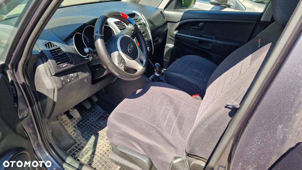 Kia Venga 1.4 M - 4