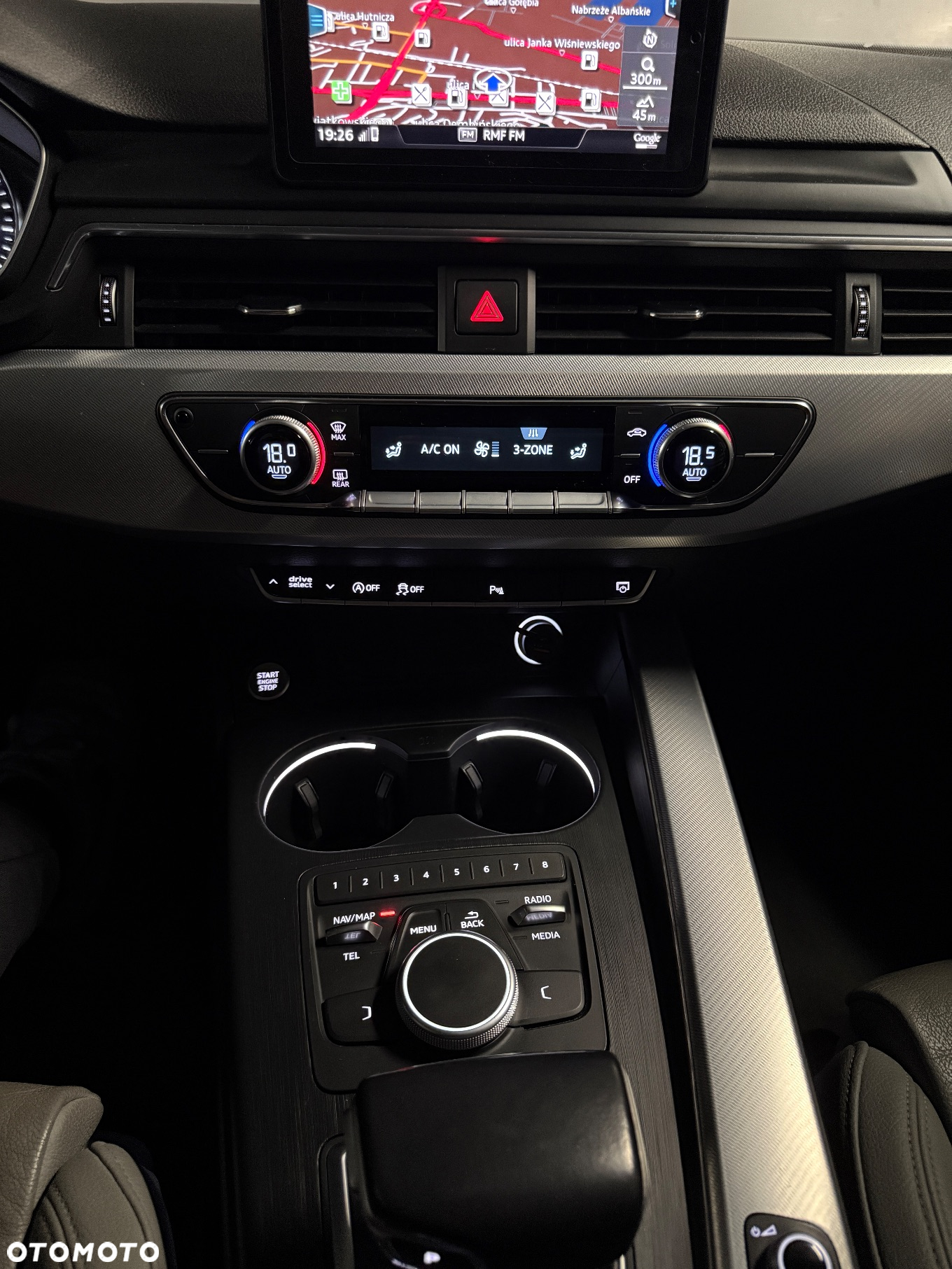 Audi A4 2.0 TDI Sport S tronic - 17