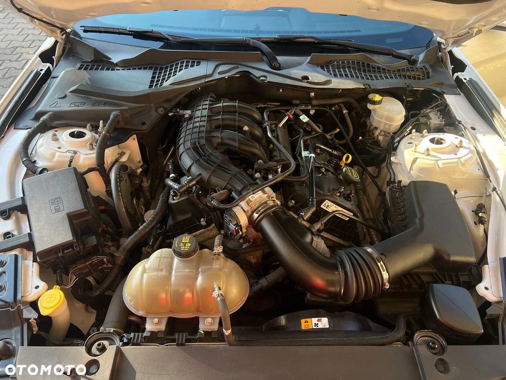 Ford Mustang 3.7 V6 - 12