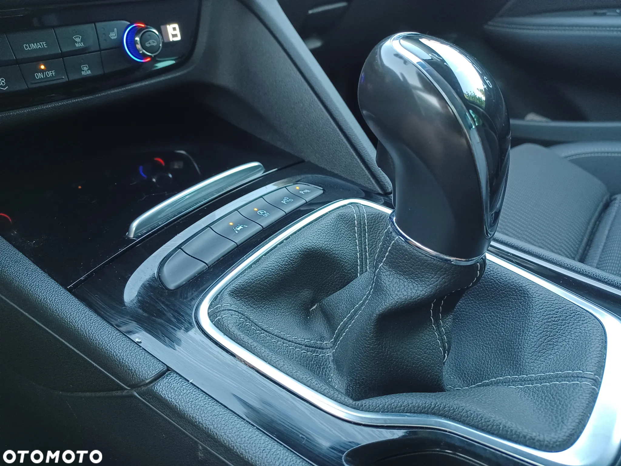 Opel Insignia Sports Tourer 2.0 Diesel Innovation - 18