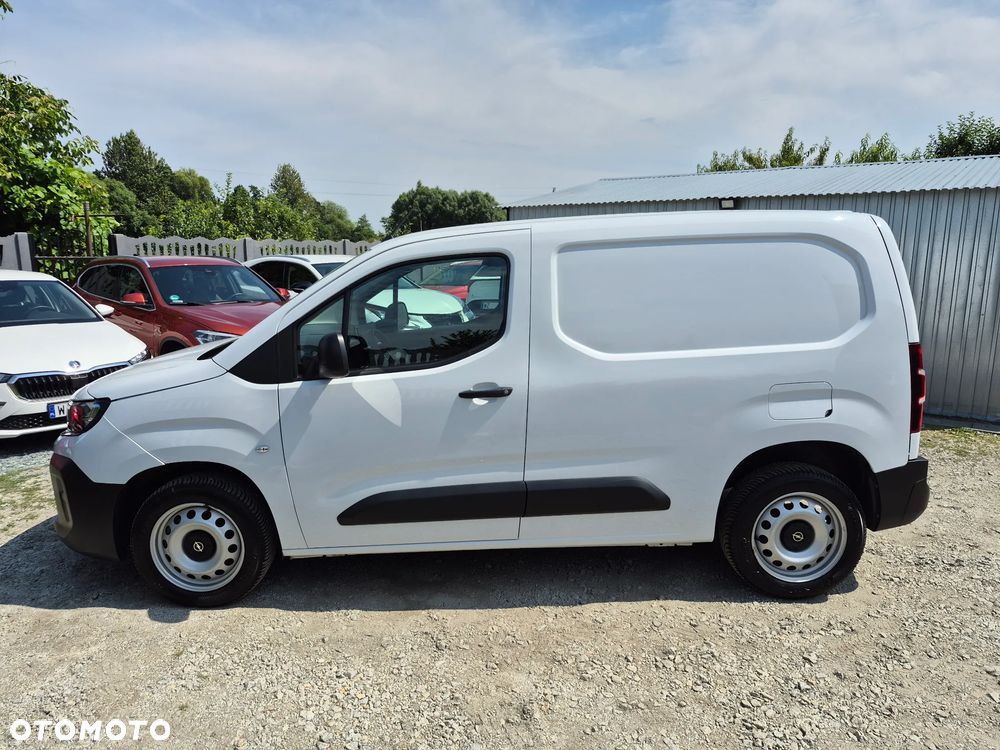 Opel COMBO - 21