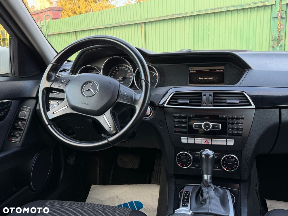 Mercedes-Benz Klasa C 220 (BlueTEC) d BlueEffICIENCY Edition 7G-TRONIC - 16