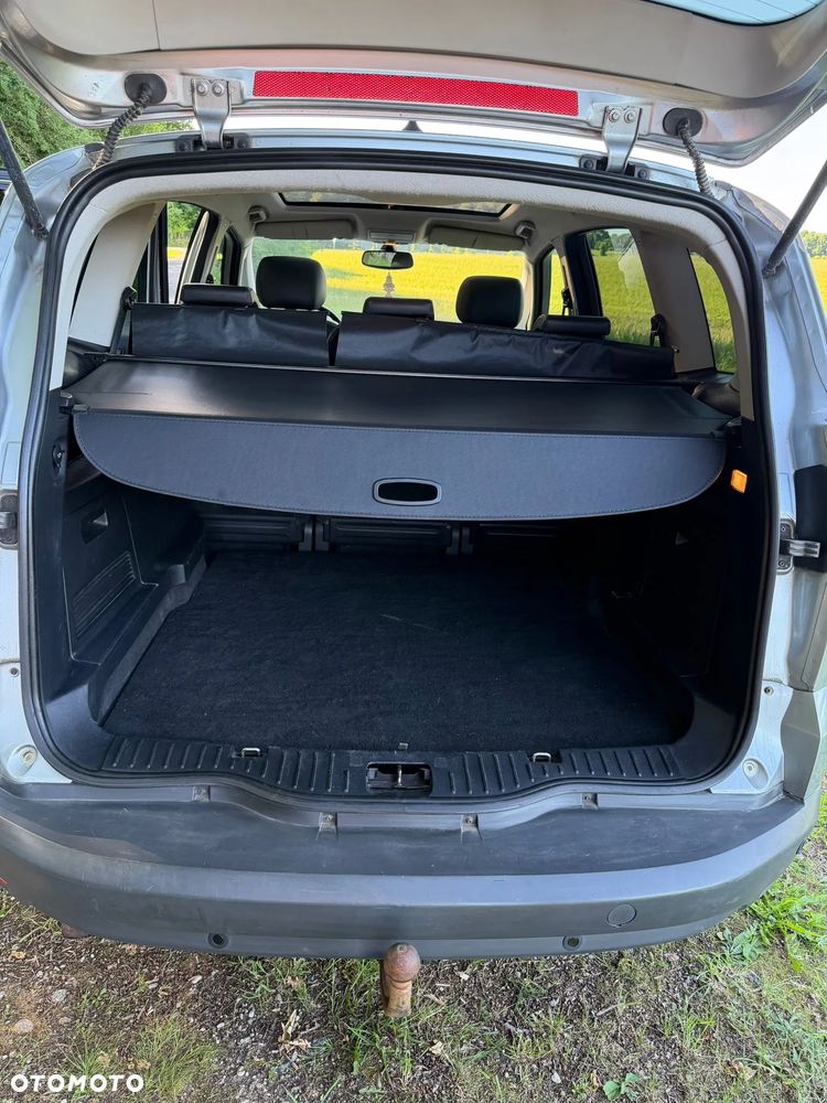 Ford S-Max - 23