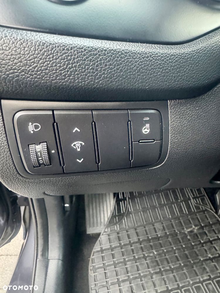 Kia Ceed 1.4 L Business Line - 17
