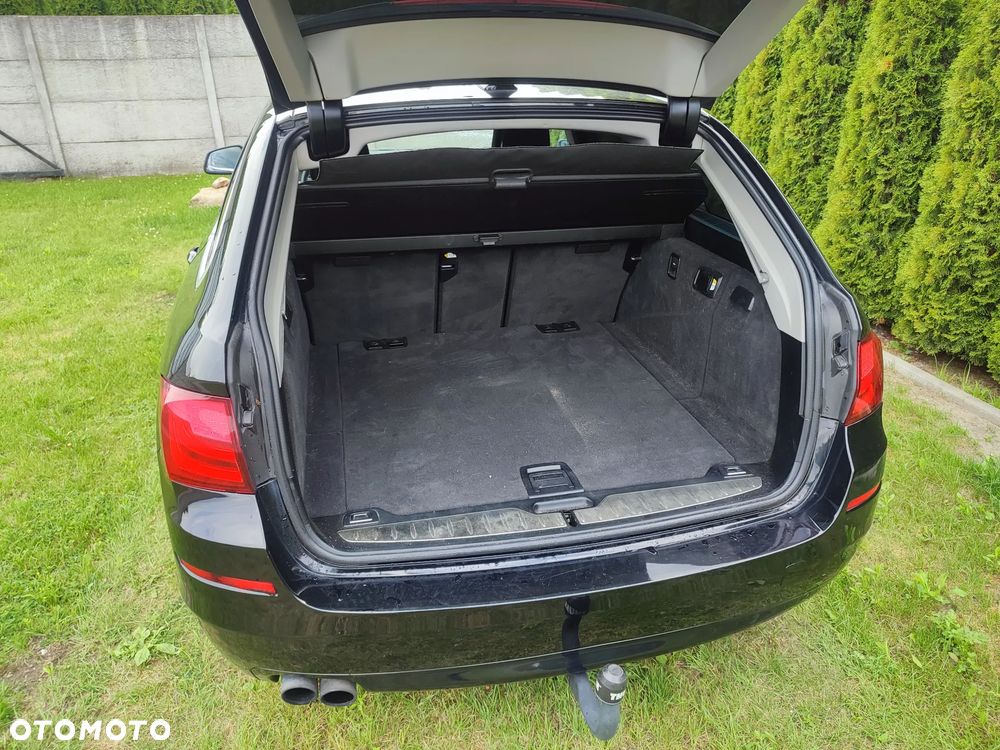 BMW Seria 5 520d Efficient Dynamics - 28