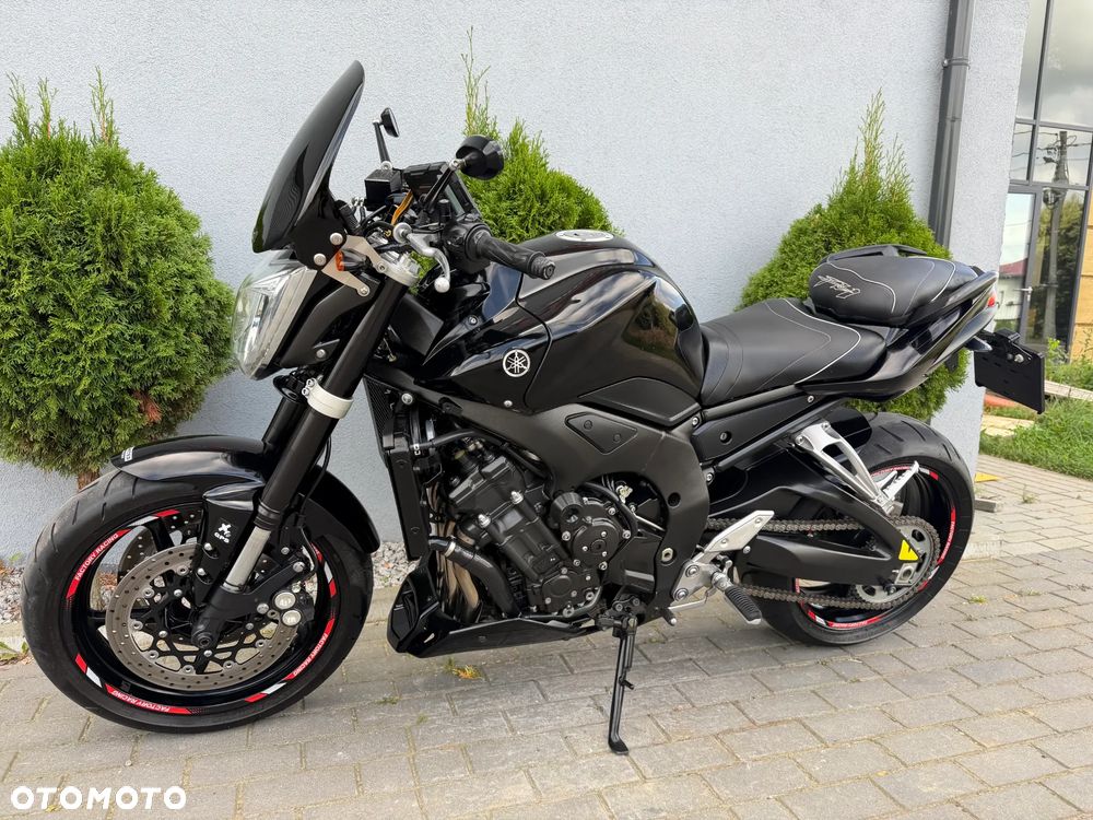 Yamaha FZ - 10
