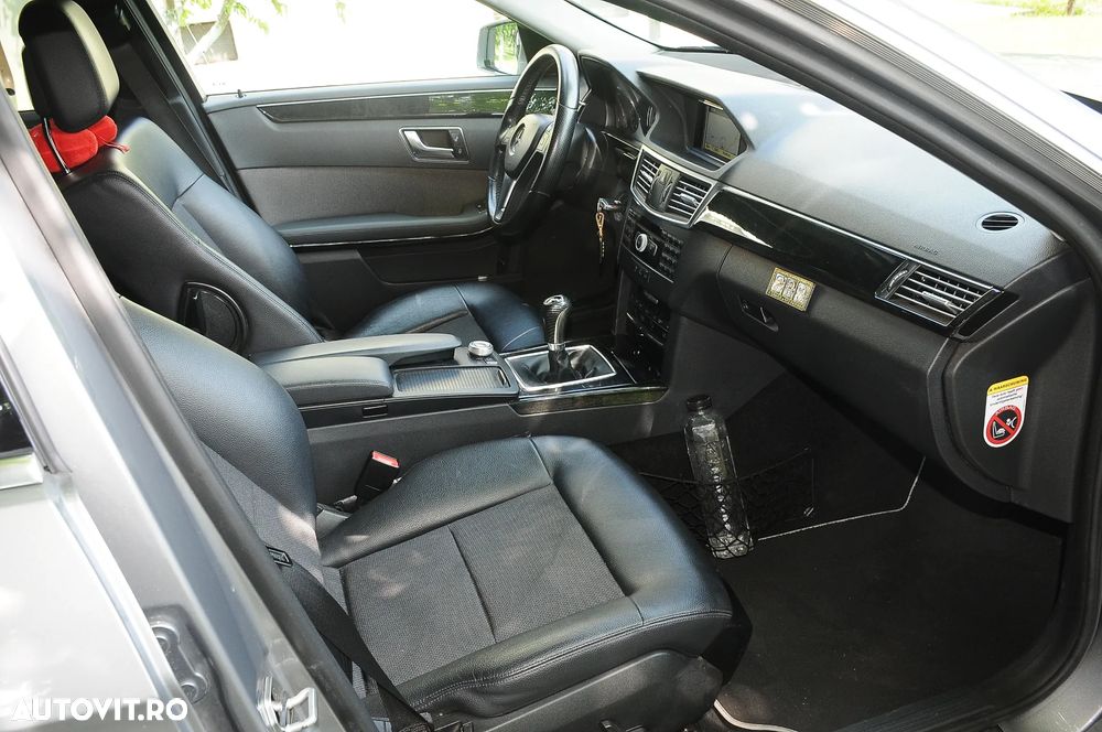 Mercedes-Benz E - 15