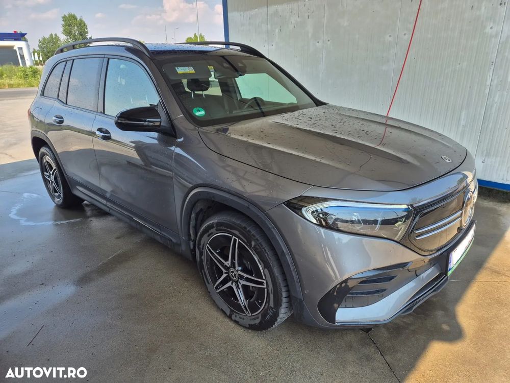 Mercedes-Benz EQB 250+ AMG Line - 1