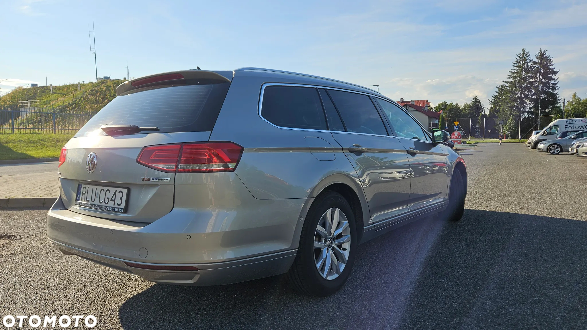 Volkswagen Passat Variant 1.6 TDI (BlueMotion Technology) DSG Comfortline - 7