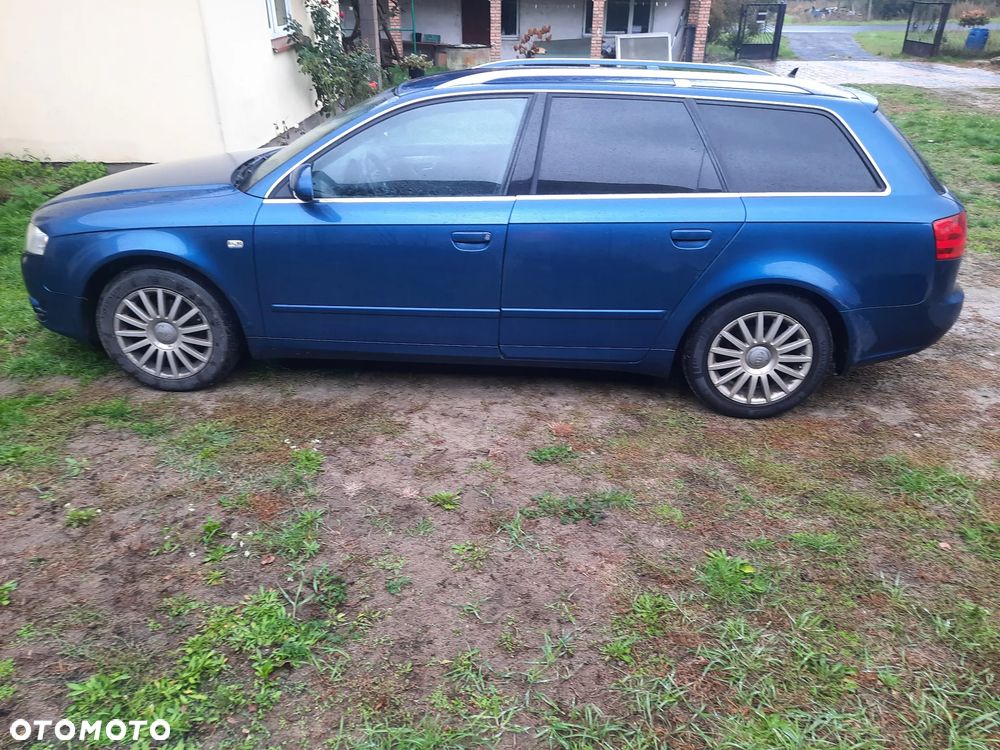 Audi A4 Limousine - 1