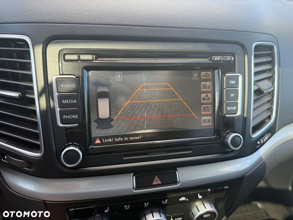 Volkswagen Sharan 2.0 TDI 4Motion BlueMotion Technology Highline - 30