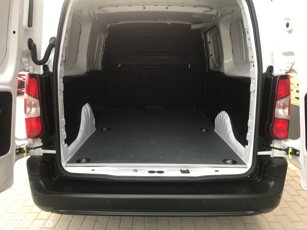 Toyota Proace City - 7