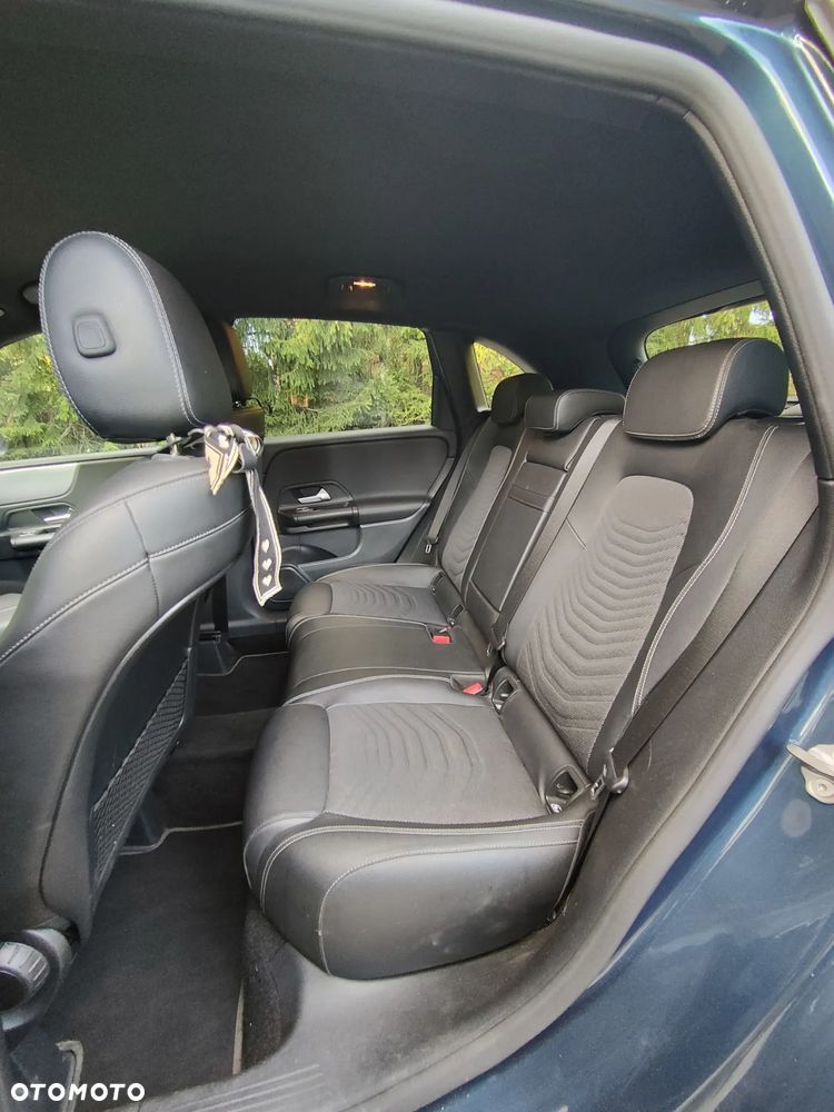 Mercedes-Benz Klasa B 180 d 7G-DCT Progressive - 12