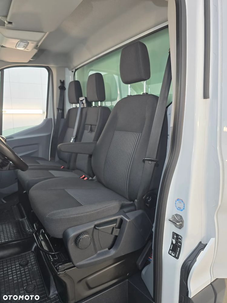Ford TRANSIT 350-170 IZOTERMA WINDA 750Kg 48 Tyś Km SERWIS ASO FORD DO OSTATNIEGO Km SALON PL STAN JAK NOWY TEMPOMAT KLIMA ELKTRYKA ASYSTEN KIEROWCY WZMOCNIONE TYLNE ZAWIESZENIE RESOR + PODUSZKI PNEŁMATYCZNE - 35