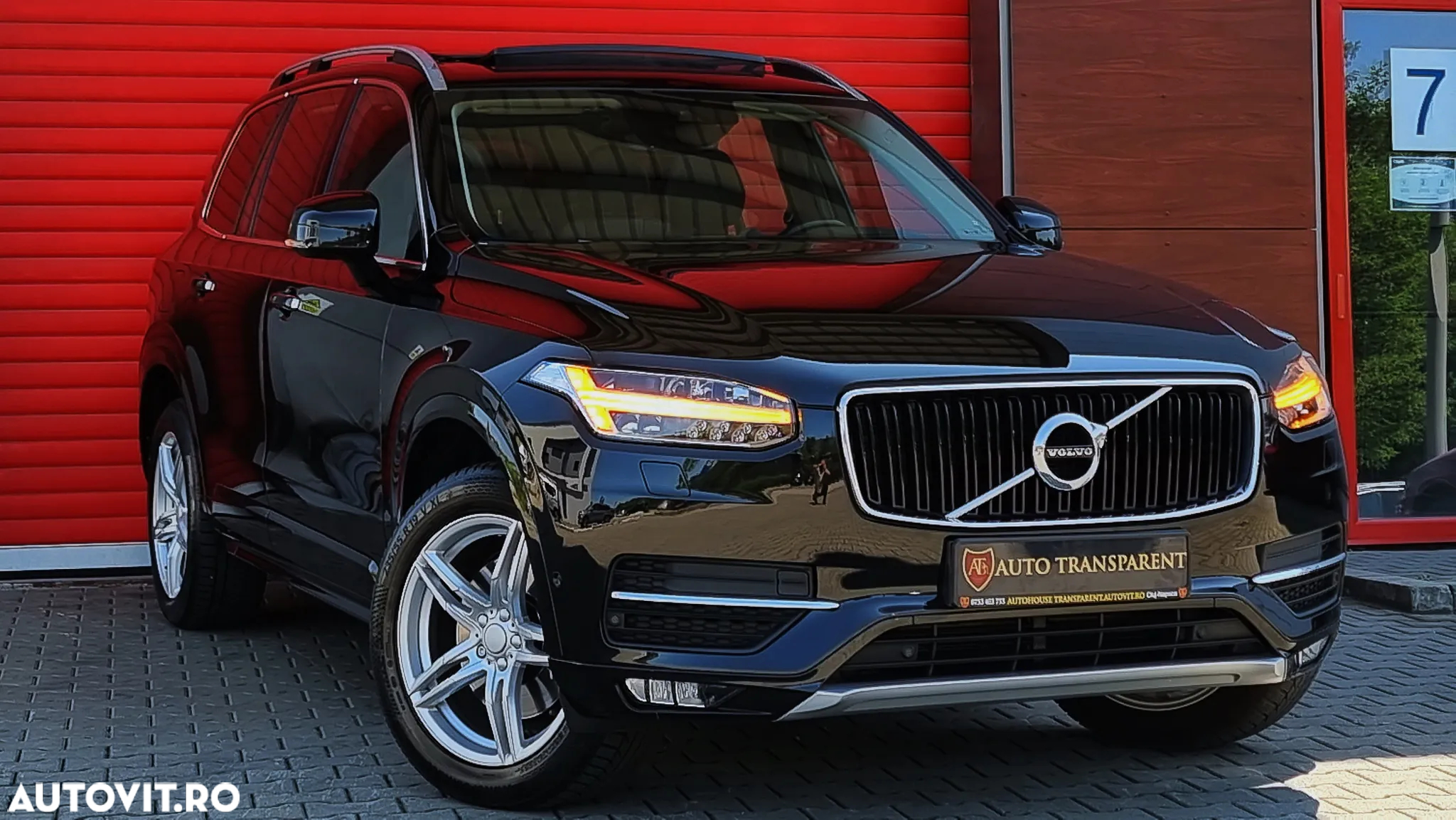 Volvo XC 90 B5 D AWD Geartronic Momentum Pro - 2