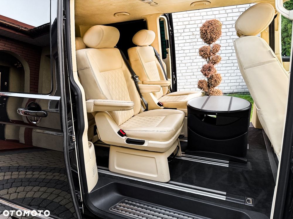 Volkswagen Multivan - 15