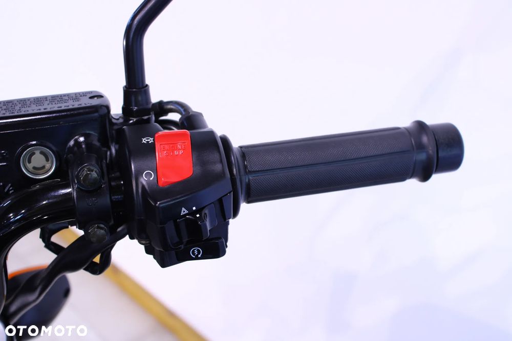 Honda CBF - 10