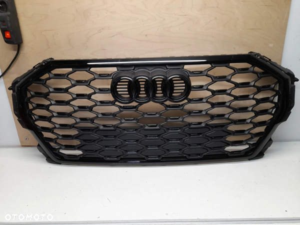 AUDI Q3 II S LINE ATRAPA CHŁODNICY GRILL 83F853651