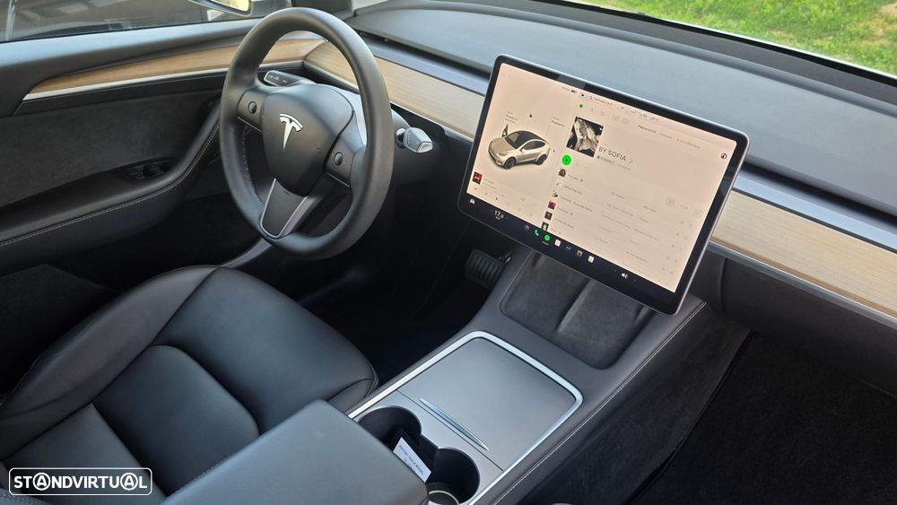 Tesla Model Y Long Range Tração Integral - 19