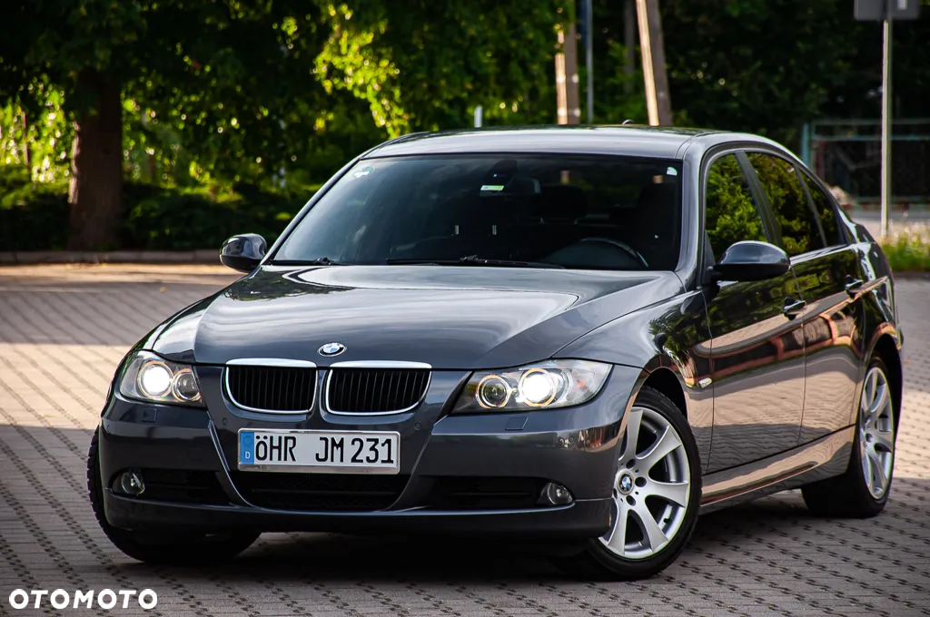 BMW Seria 3 320i - 13