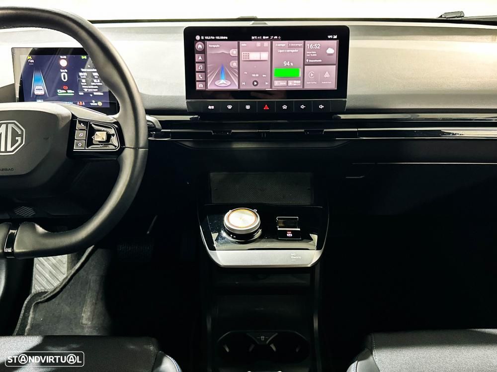 MG MG4 64 kWh Luxury - 22
