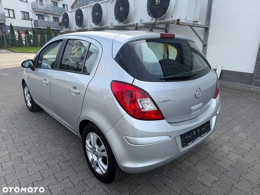 Opel Corsa 2013 photo 4