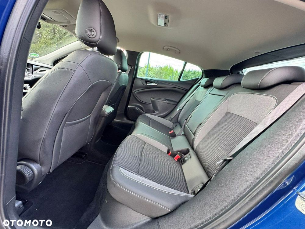 Opel Astra - 25