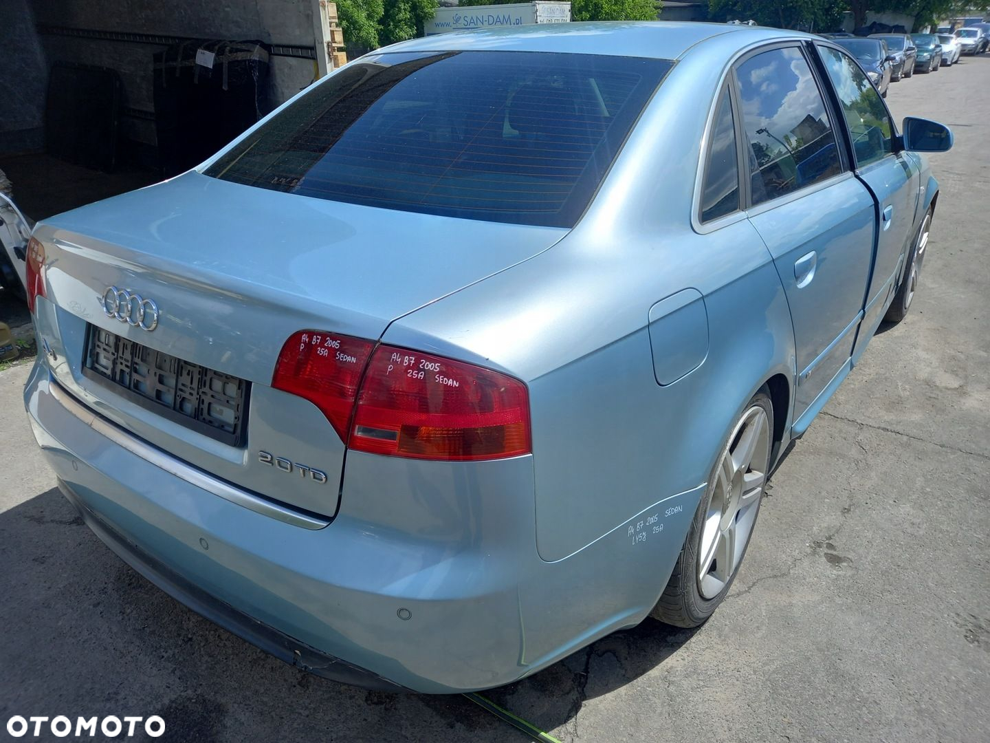AUDI A4 B7 KOMPLET FOTELI BOCZKÓW BOCZKI FOTELE KANAPA - 16