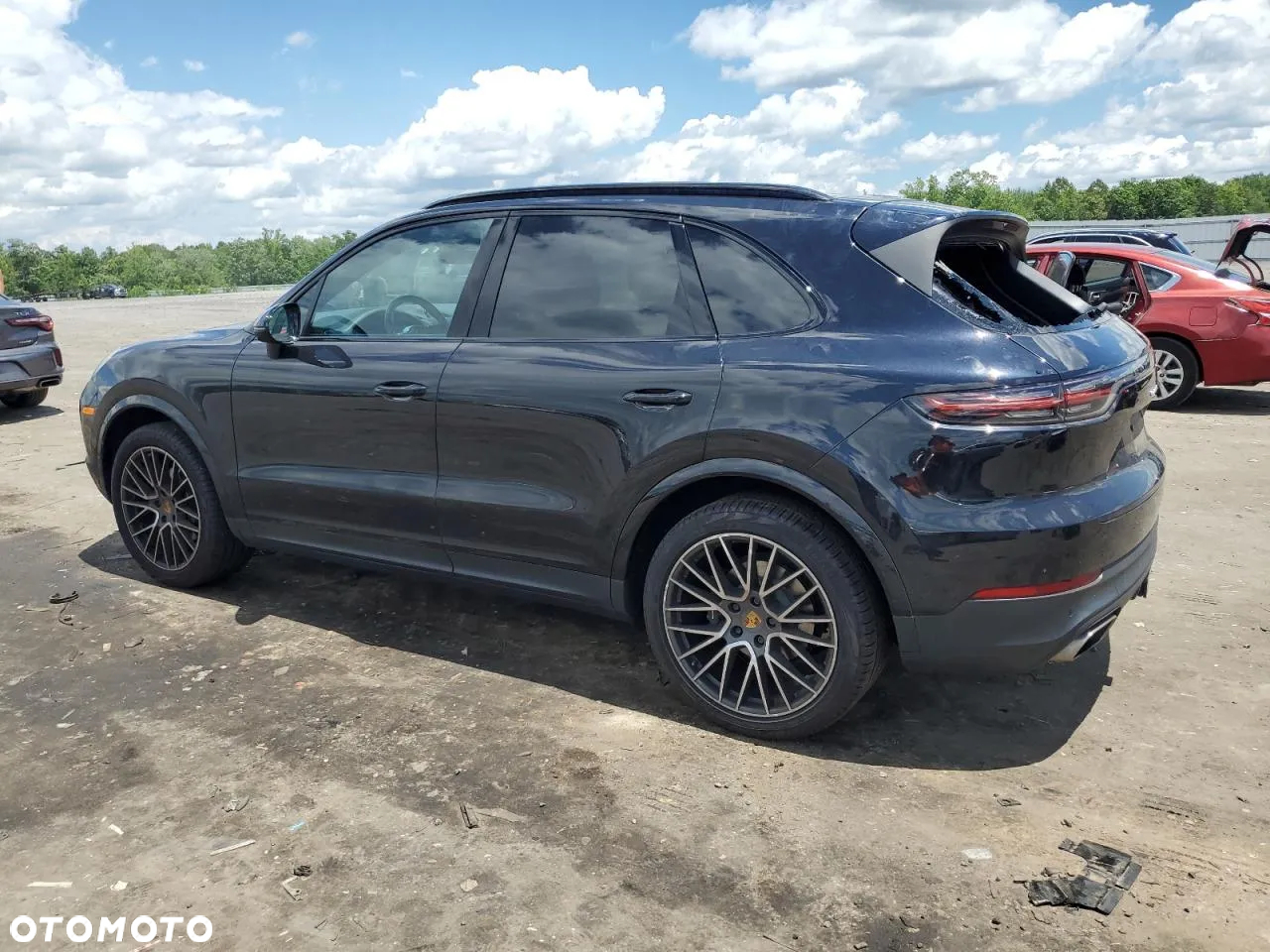 Porsche Cayenne - 4