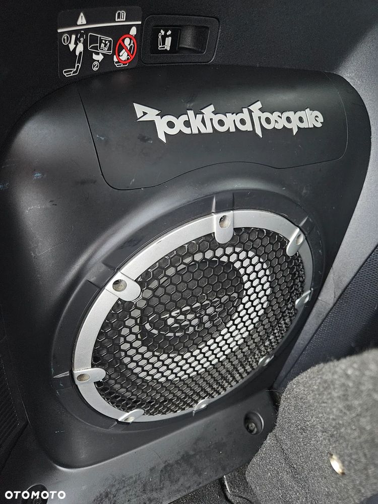 Mitsubishi Outlander - 26