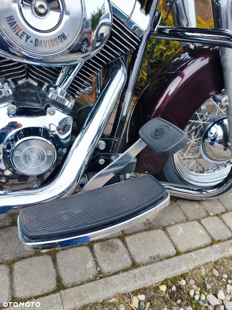 Harley-Davidson Softail Heritage Classic - 24