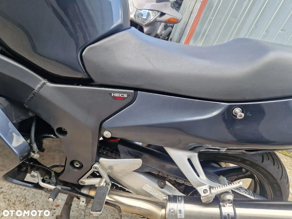 Honda CBR - 28