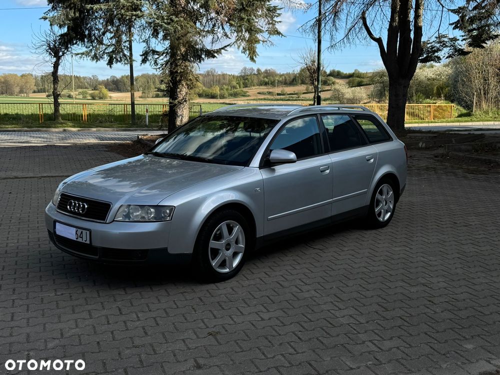 Audi A4 Avant - 1