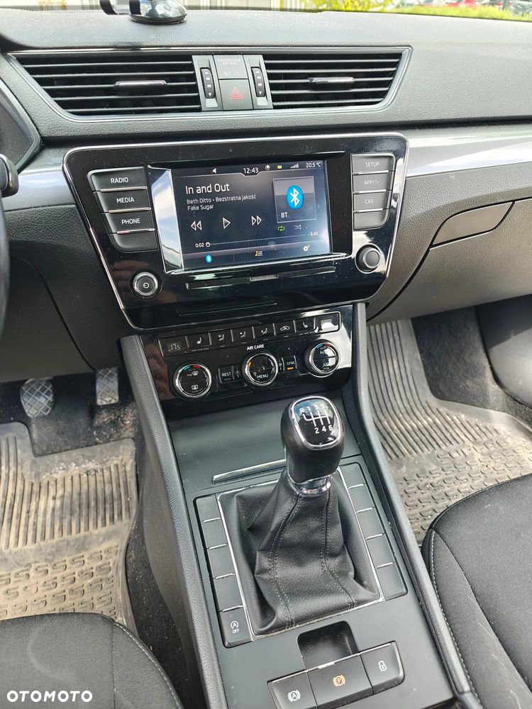 Skoda Superb 2.0 TDI Active - 15